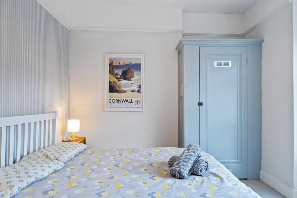 Pendennis - Bright Victorian Flat, Sea Views & Close To Beach Falmouth Esterno foto