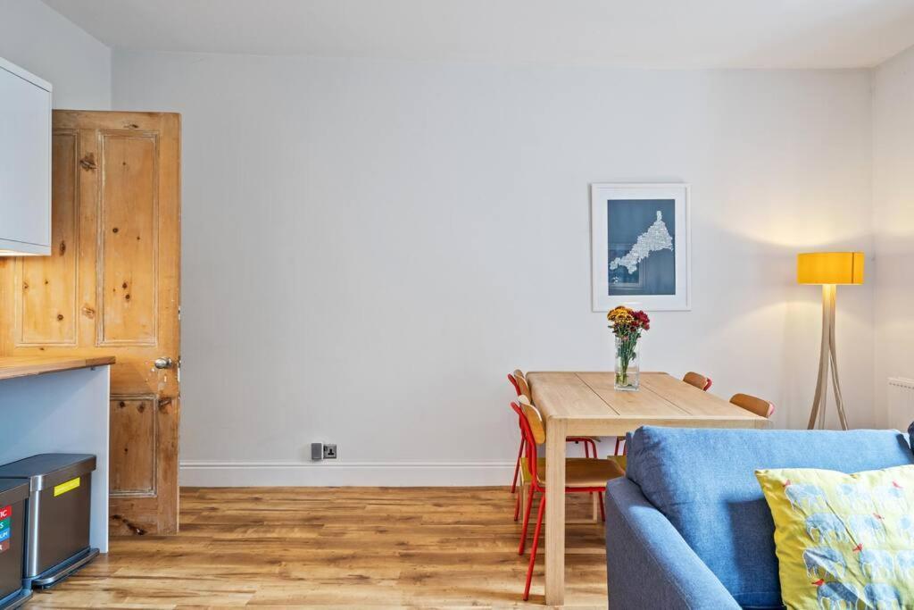 Pendennis - Bright Victorian Flat, Sea Views & Close To Beach Falmouth Esterno foto