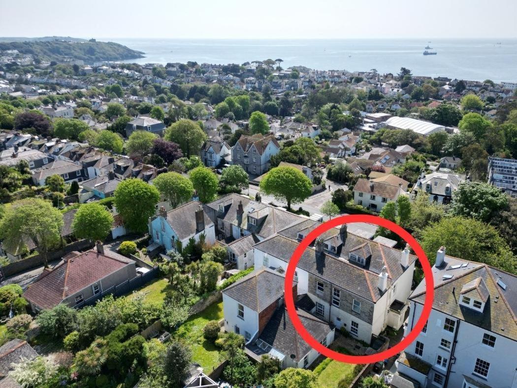 Pendennis - Bright Victorian Flat, Sea Views & Close To Beach Falmouth Esterno foto